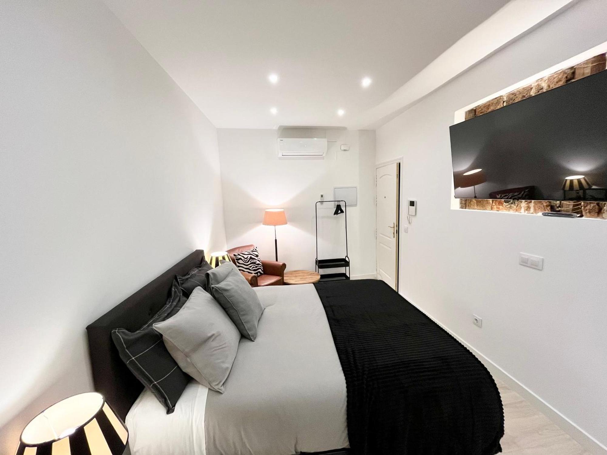 Apartament Puerta Del Sol House Madryt Zewnętrze zdjęcie